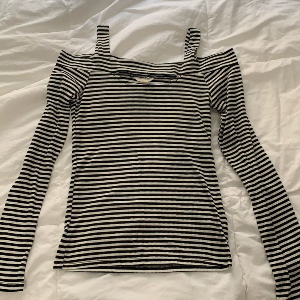 Black/white striped long sleeve